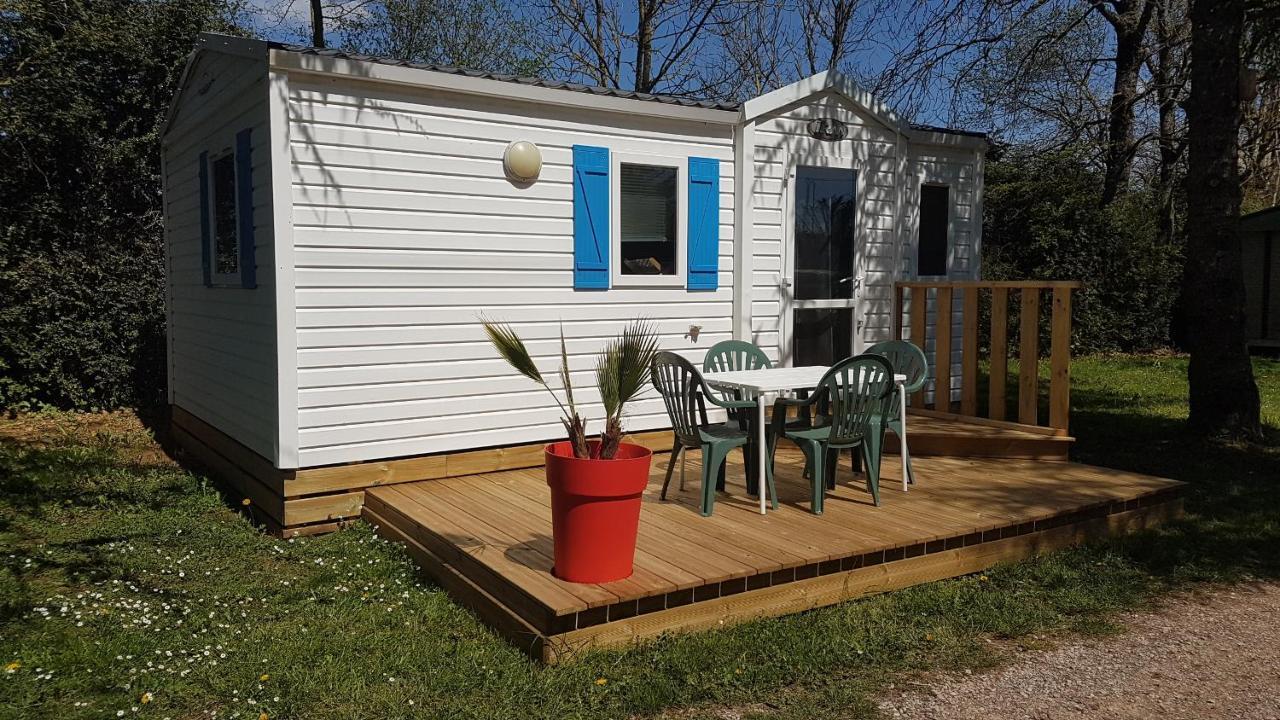 Camping Au Tour De L'Aveyron LʼHospitalet-du-Larzac Zewnętrze zdjęcie