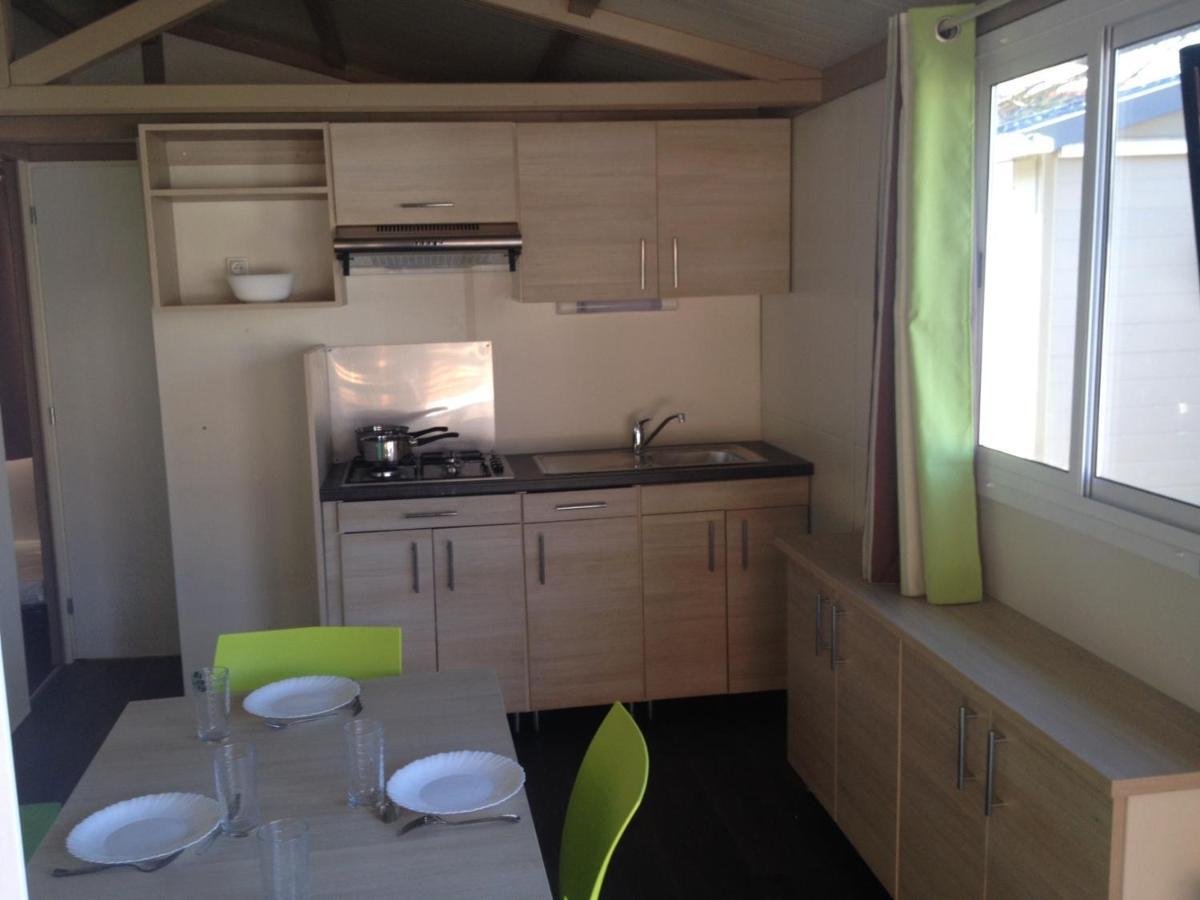 Camping Au Tour De L'Aveyron LʼHospitalet-du-Larzac Zewnętrze zdjęcie