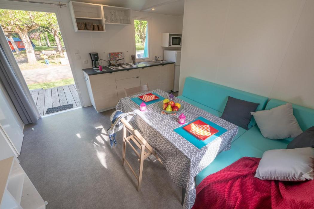 Camping Au Tour De L'Aveyron LʼHospitalet-du-Larzac Zewnętrze zdjęcie