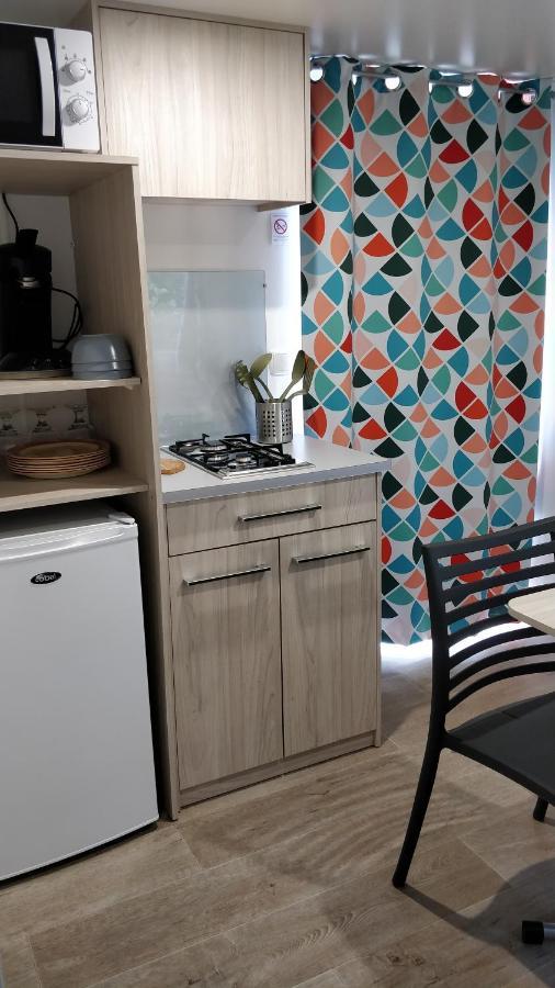 Camping Au Tour De L'Aveyron LʼHospitalet-du-Larzac Zewnętrze zdjęcie